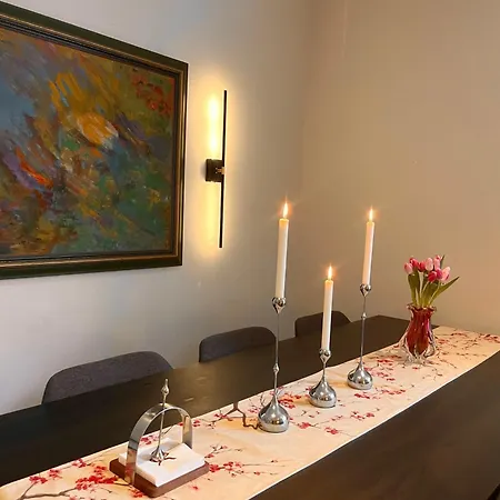& Large 2-bedroom In *