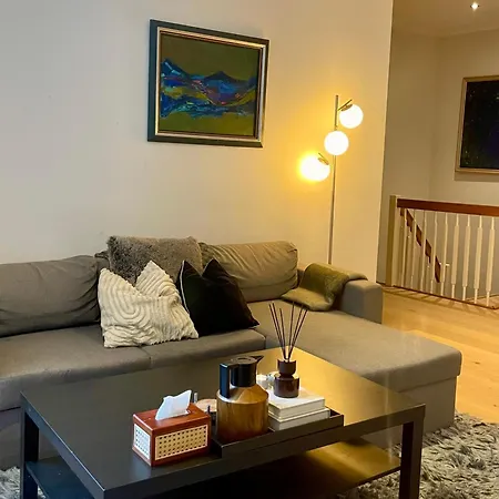 & Large 2-bedroom In Leilighet *