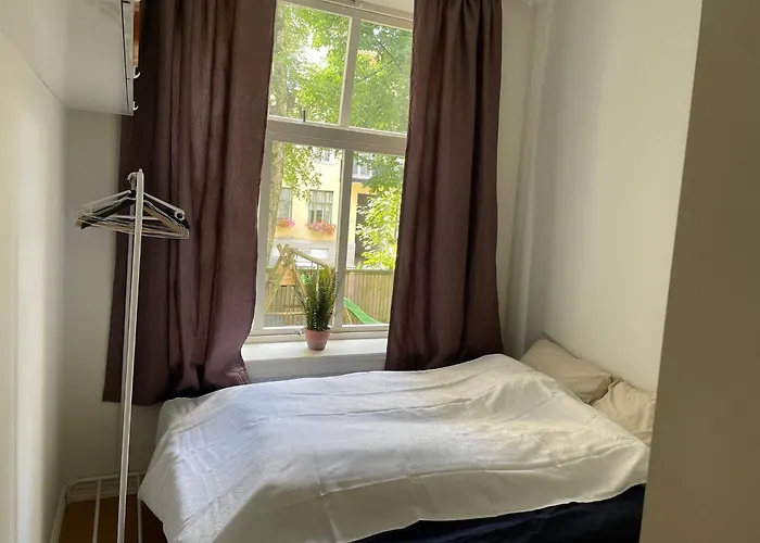 & Large 2-bedroom In *